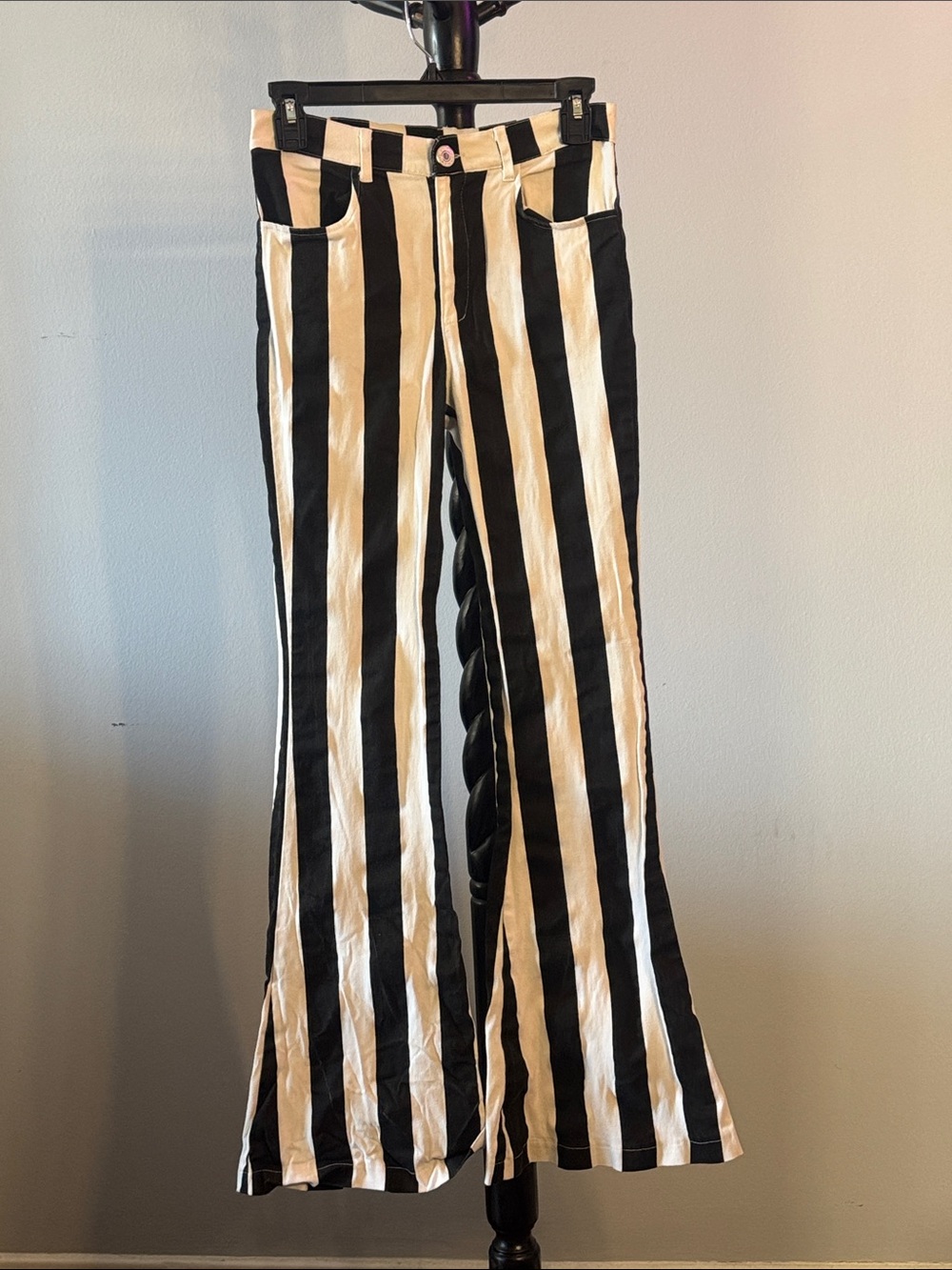 Black & White Vertical Stripe Boot Cut Pants 24.B
